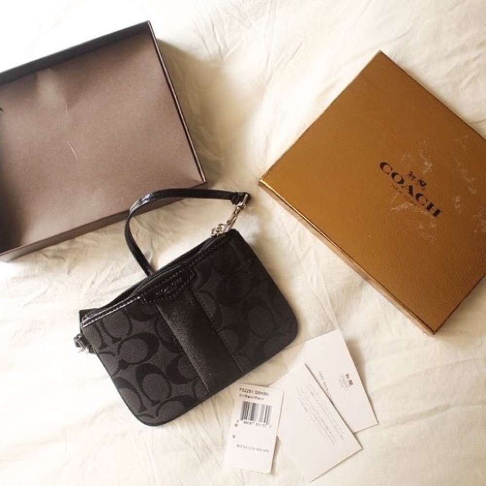 BNWT Coach Wrislet
